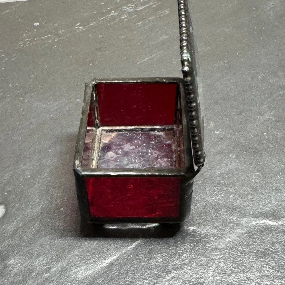 Vintage Red Stained Glass Trinket Ring Box Beveled Lid Ruby Keepsake Box‎